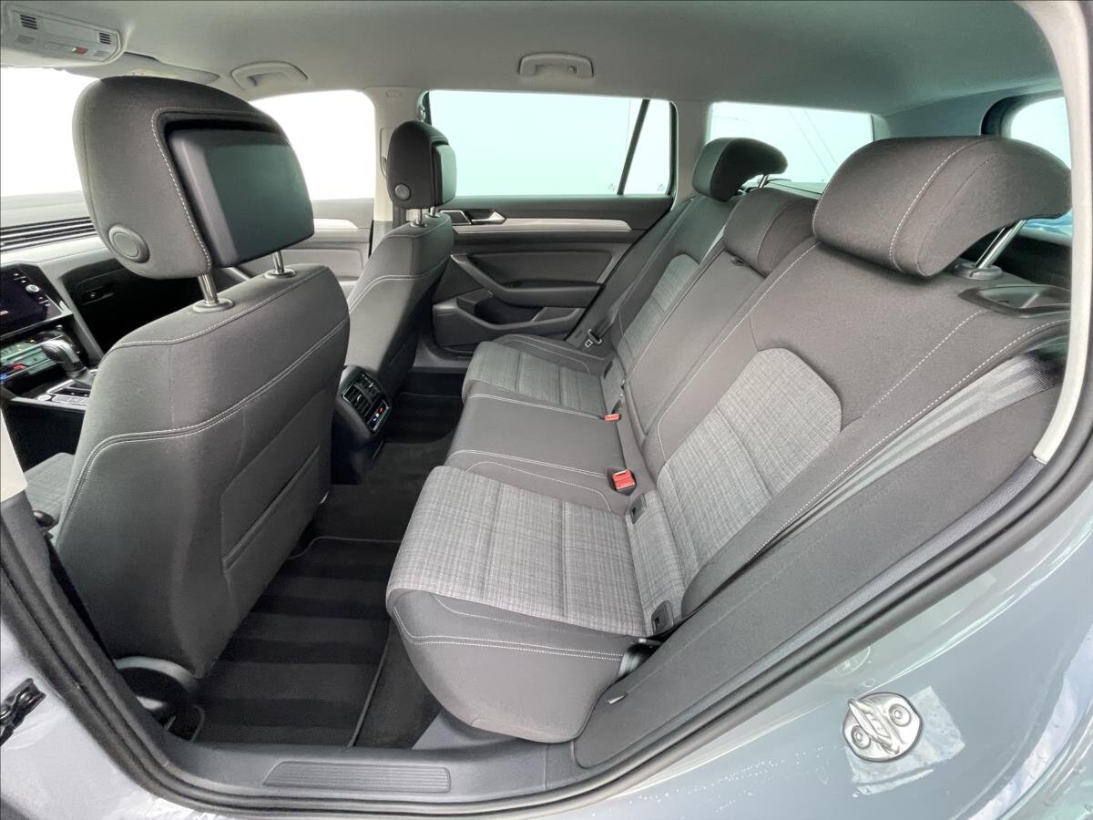 Volkswagen Passat Kombi 1,5 l 110 kw