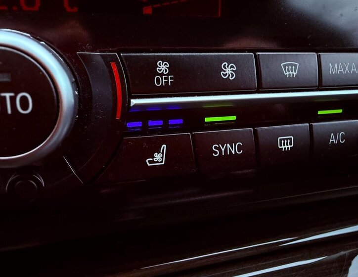 BMW Řada 5 Kombi 3,0 l 190 kw