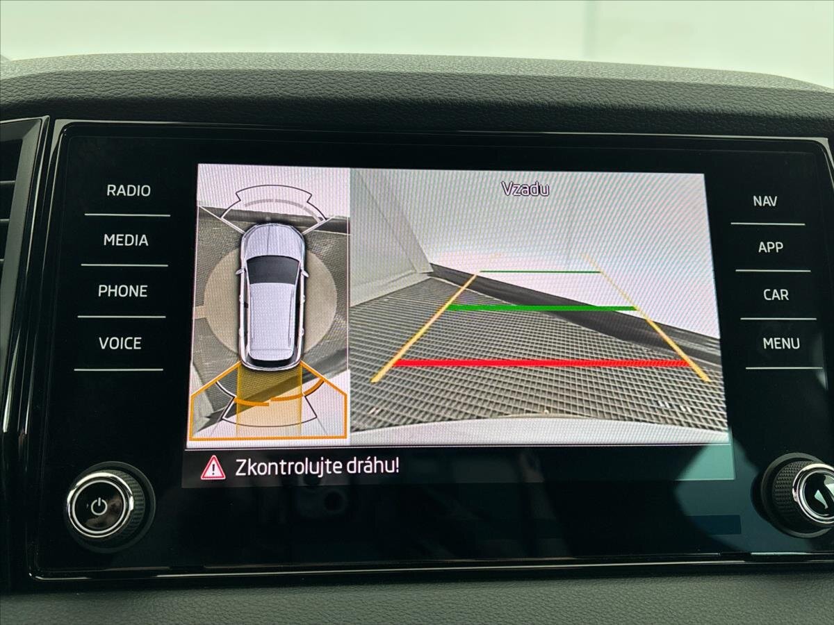 Škoda Karoq SUV / Terénní 1,5 l 110 kw