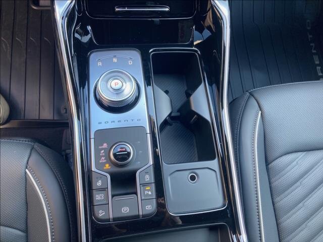 KIA Sorento SUV / Terénní 2,2 l 142 kw