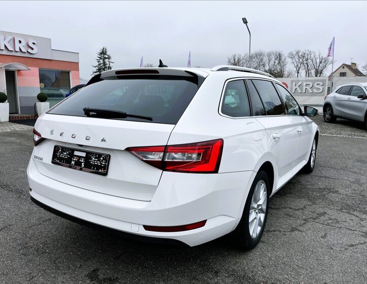 Škoda Superb Kombi 2,0 l 110 kw