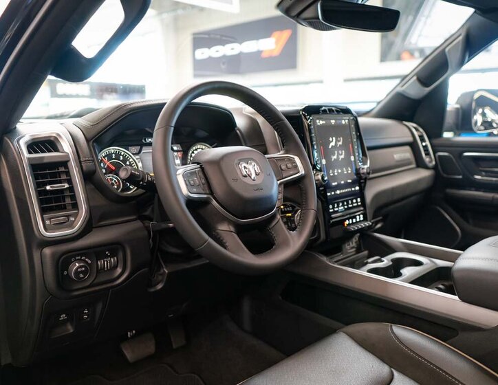 Dodge RAM Pick-up 5,7 l 291 kw