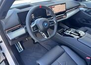 BMW i5 5