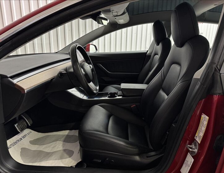 Tesla Model 3 Liftback 0,0 324 kw