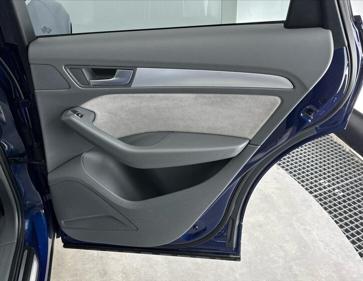 Audi Q5 SUV / Terénní 2,0 l 130 kw