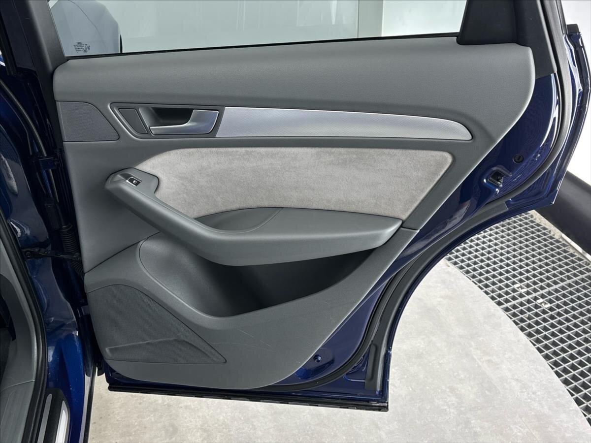 Audi Q5 SUV / Terénní 2,0 l 130 kw