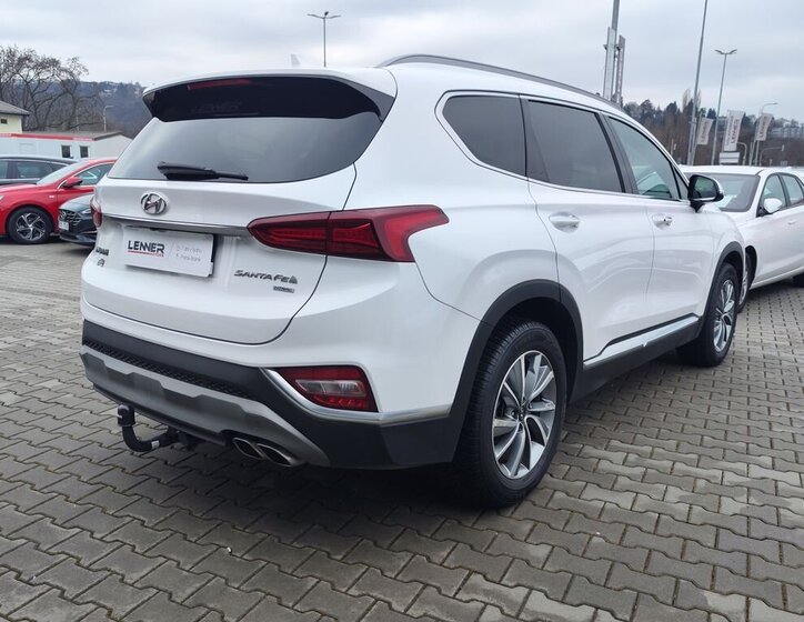 Hyundai Santa Fe SUV 2,0 l 110 kw