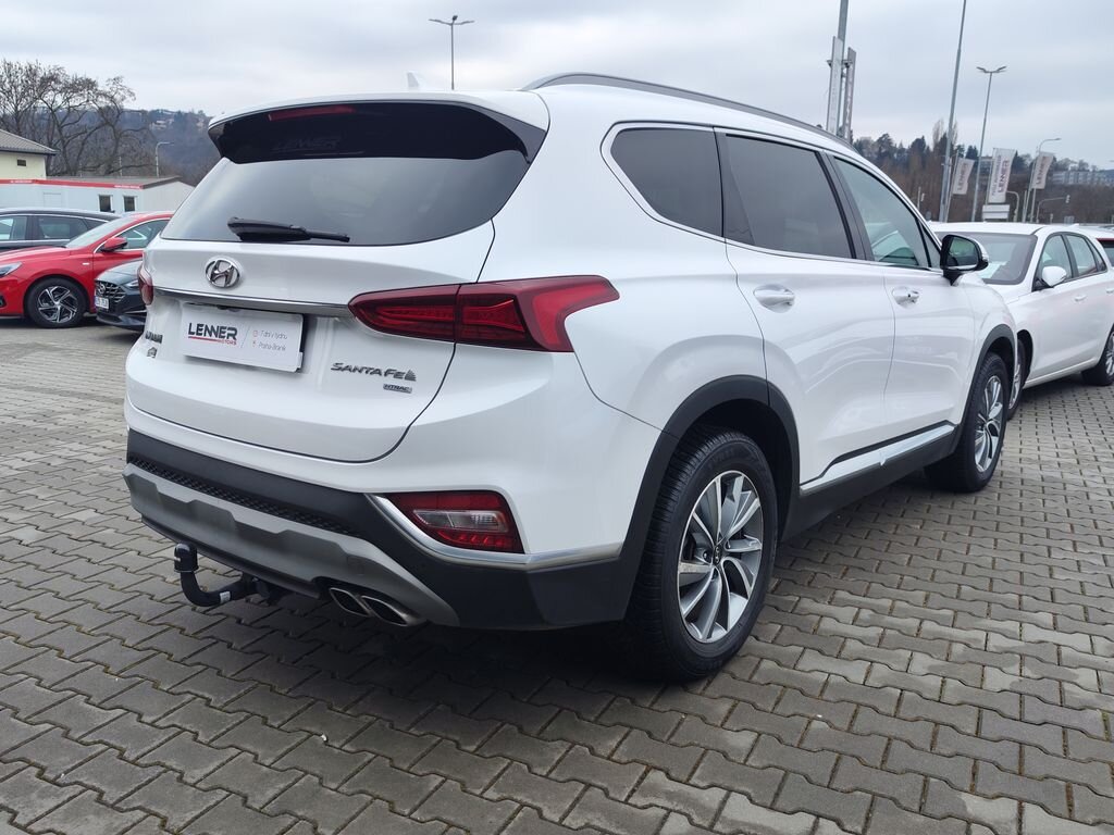 Hyundai Santa Fe SUV 2,0 l 110 kw