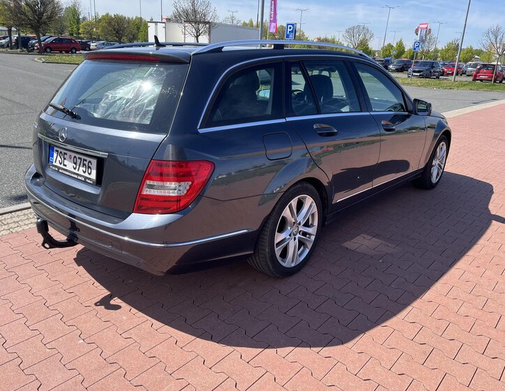 Mercedes-Benz Třídy C Kombi 1,8 l 135 kw