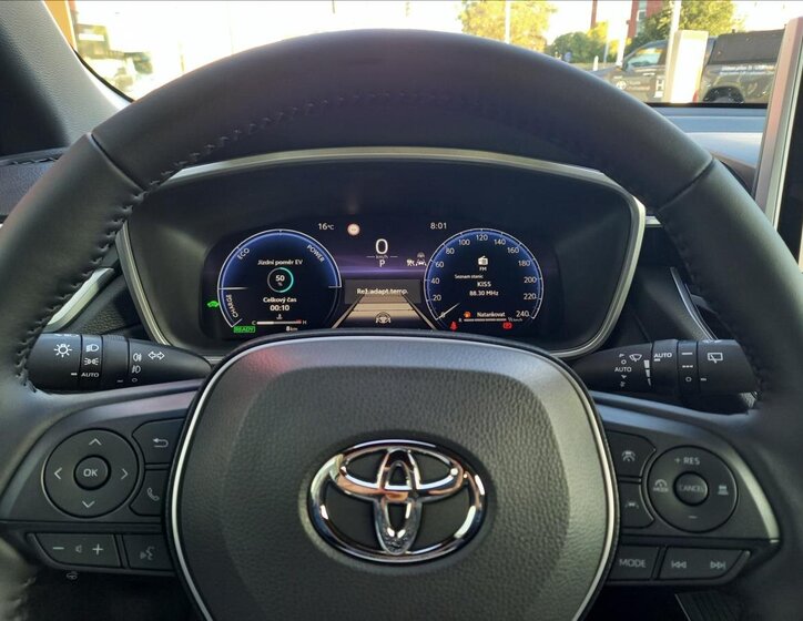 Toyota Corolla Cross SUV 1,8 l 70 kw