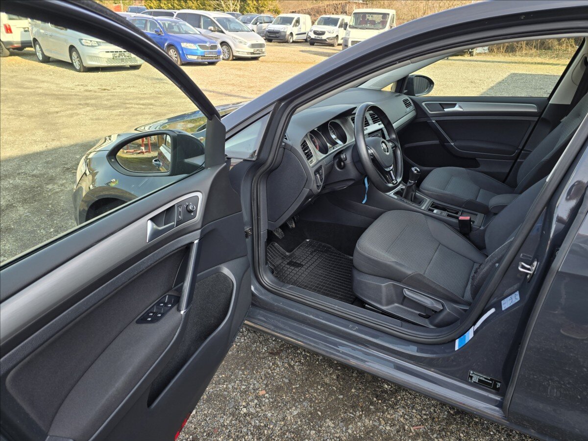 Volkswagen Golf Hatchback 1,2 l 63 kw