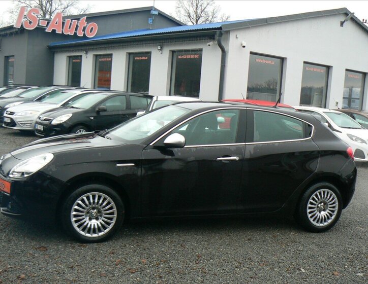 Alfa Romeo Giulietta 1