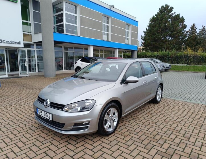 Volkswagen Golf Hatchback 1,4 l 110 kw