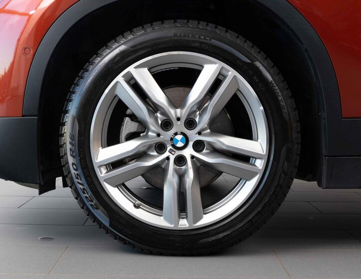 BMW X2 SUV 1,5 l 100 kw