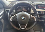 BMW X1 Kombi 1,5 l 103 kw