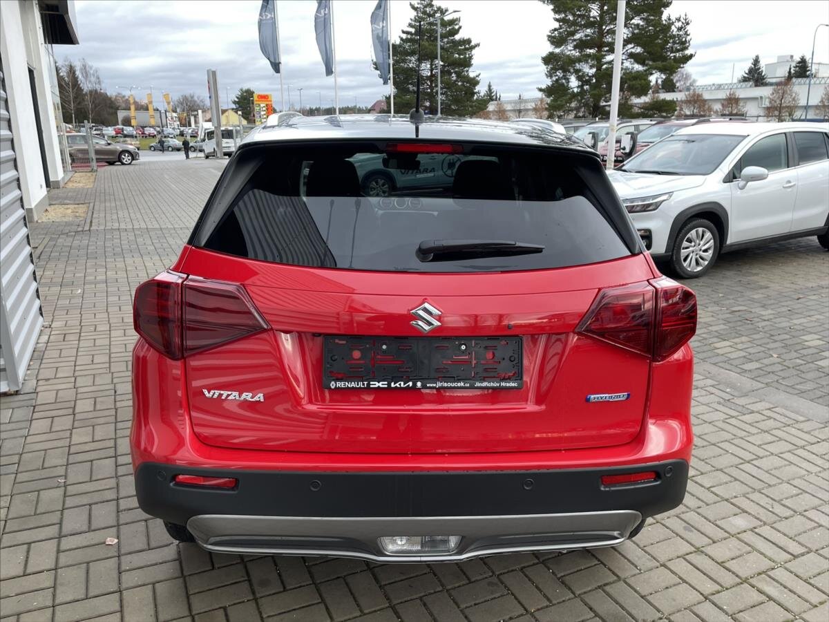 Suzuki Vitara SUV 1,4 l 81 kw