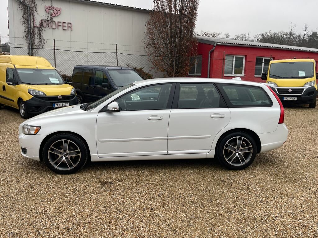 Volvo V50