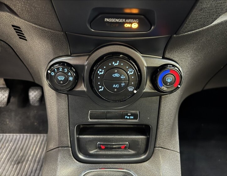 Ford Fiesta Hatchback 998,0 59 kw