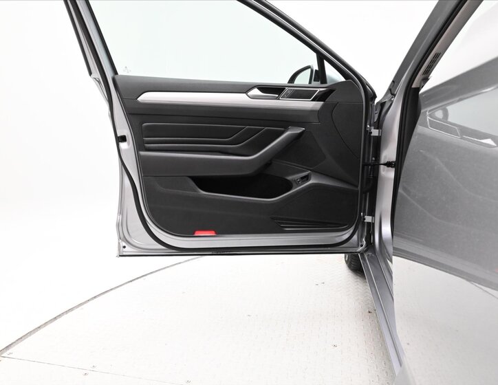 Volkswagen Passat 24