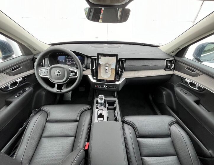 Volvo XC90 SUV 2,0 l 335 kw