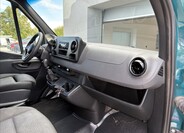 Mercedes-Benz Sprinter 16