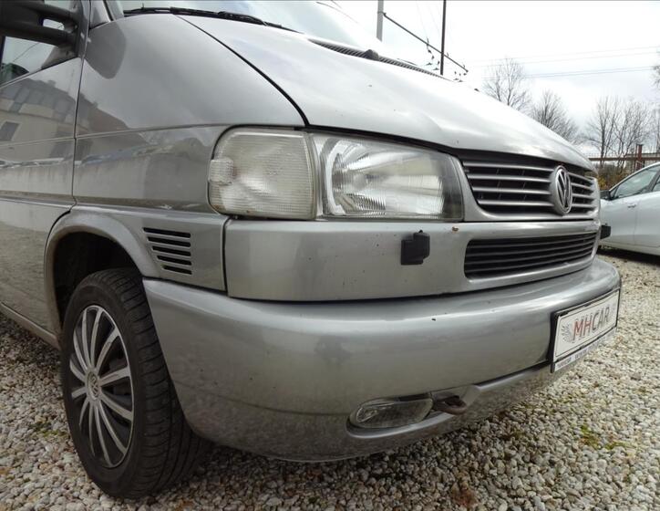 Volkswagen Caravelle 11