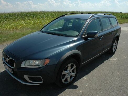 Volvo XC70