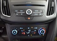 Ford Focus Kombi 999,0 92 kw