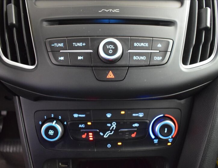 Ford Focus Kombi 999,0 92 kw