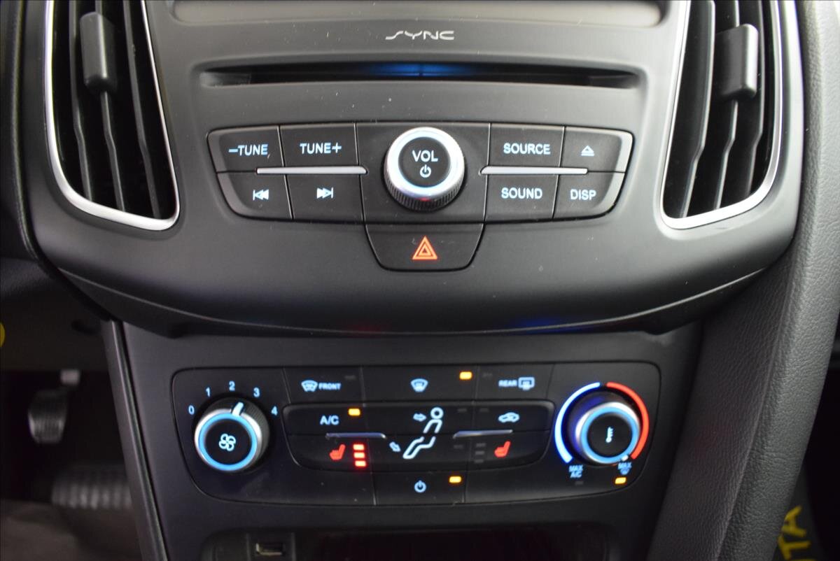 Ford Focus Kombi 999,0 92 kw