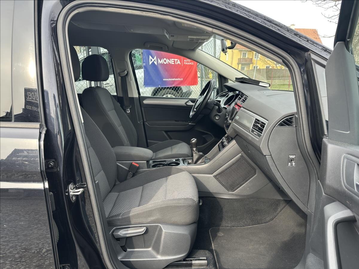 Volkswagen Touran MPV 1,2 l 81 kw
