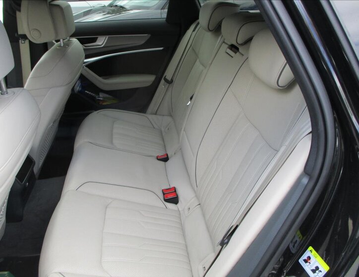 Audi A6 Allroad Kombi 3,0 l 210 kw