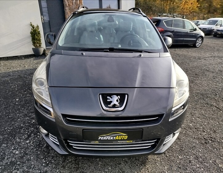 Peugeot 5008 10