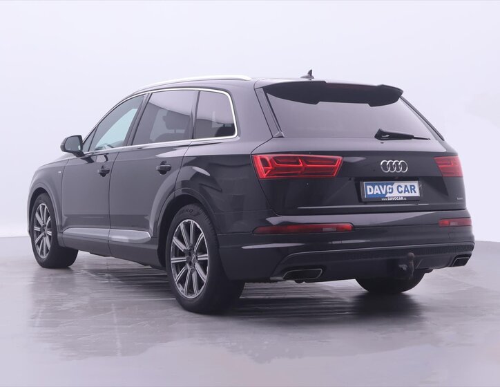 Audi Q7 5