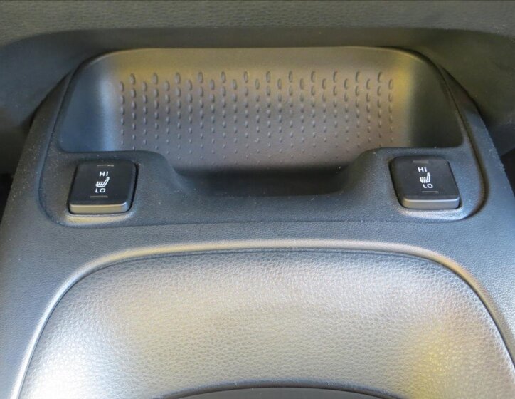 Toyota Corolla Sedan / Limuzína 1,8 l 72 kw