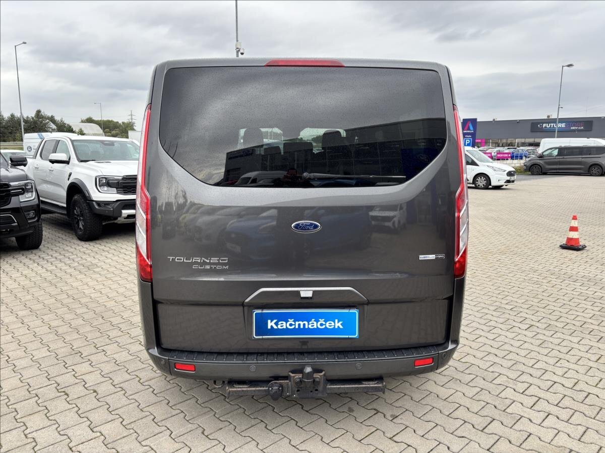 Ford Tourneo Custom Kombi 2,0 l 136 kw