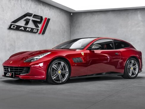 Ferrari GTC4 Lusso Kupé 6,3 l 507 kw