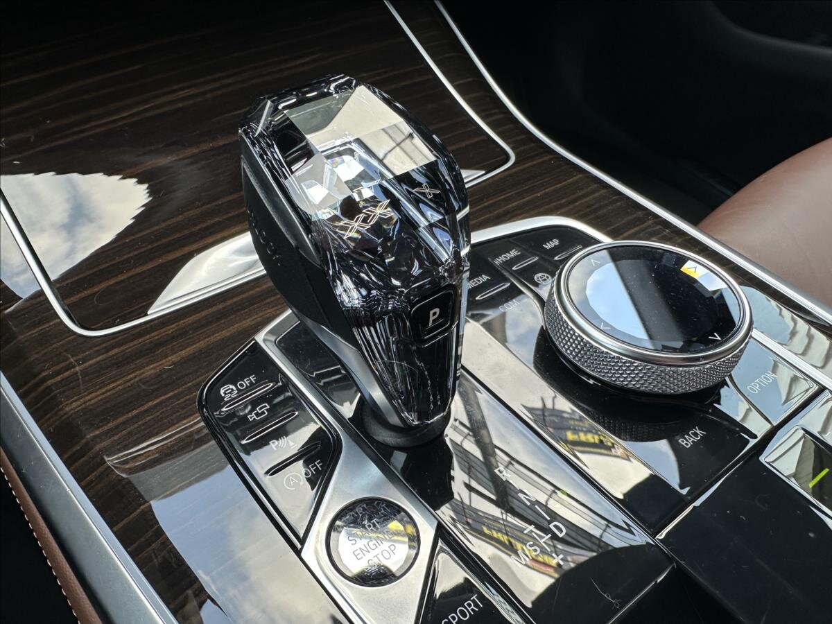 BMW X5 SUV / Terénní 3,0 l 195 kw