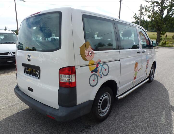 Volkswagen Transporter 9