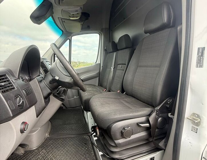 Mercedes-Benz Sprinter Skříň 3,0 l 140 kw