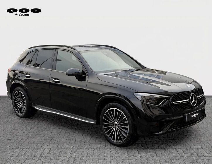 Mercedes-Benz GLC 8