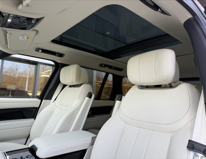 Land Rover Range Rover SUV / Terénní 4,4 l 390 kw