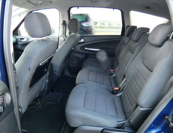 Ford S-MAX MPV 2,0 l 120 kw