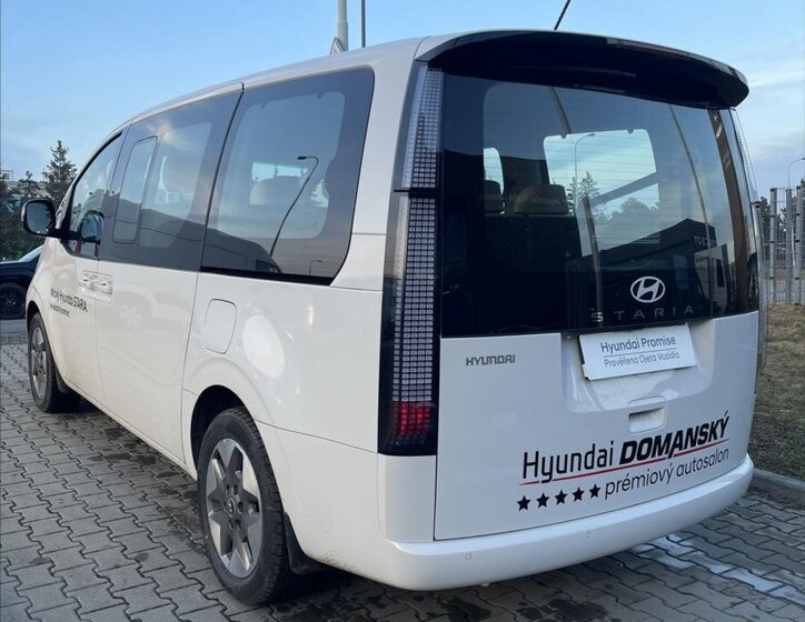 Hyundai Staria MPV 1,6 l 117 kw