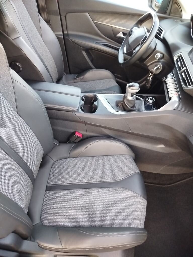 Peugeot 3008 SUV / Terénní 1,5 l 96 kw