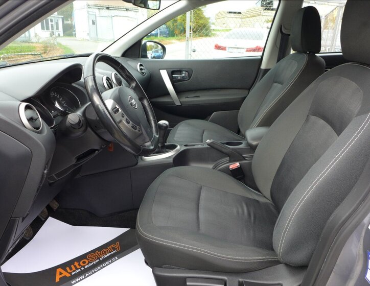 Nissan Qashqai SUV / Terénní 1,6 l 86 kw