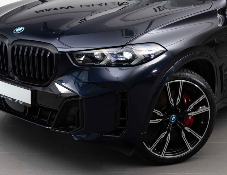 BMW X5 SUV 3,0 l 360 kw