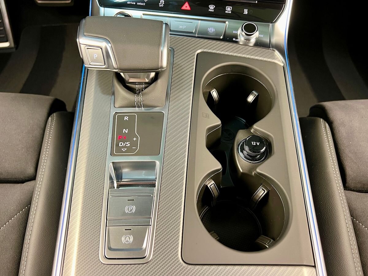 Audi A6 Allroad Kombi 3,0 l 253 kw