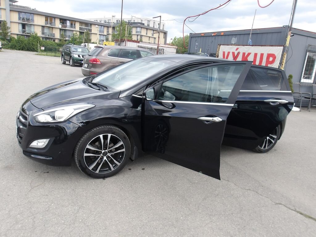 Hyundai i30 Hatchback 1,6 l 81 kw