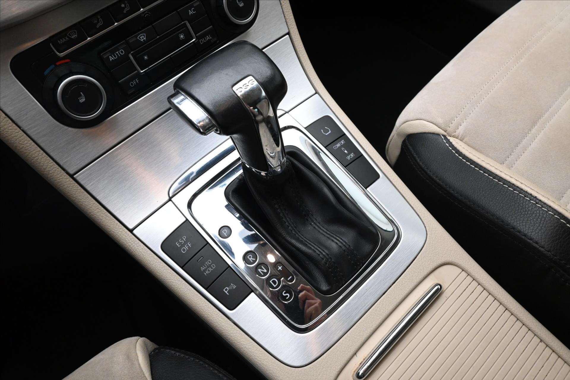 Volkswagen Passat CC Sedan 2,0 l 147 kw